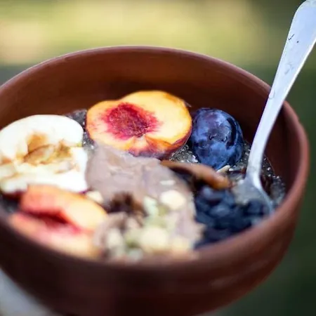 Ananda Space - номери в ретритному центрі, біля верховини Velykyi Khodak