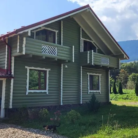 Ananda Space - номери в ретритному центрі, біля верховини Velykyi Khodak